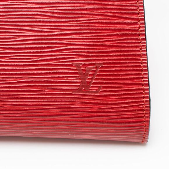 Louis Vuitton Vintage Epi Leather Pochette Accessoires - Picture 9 of 12